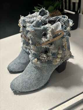 Distressed Denim Embellished Women's Ankle Boots - Light Blue